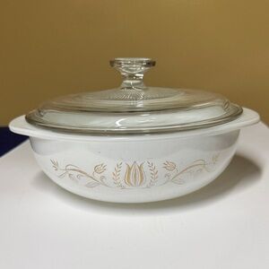 Pyrex Golden Tulip Casserole & Lid 2 Qt  024 Promotional Casserole
